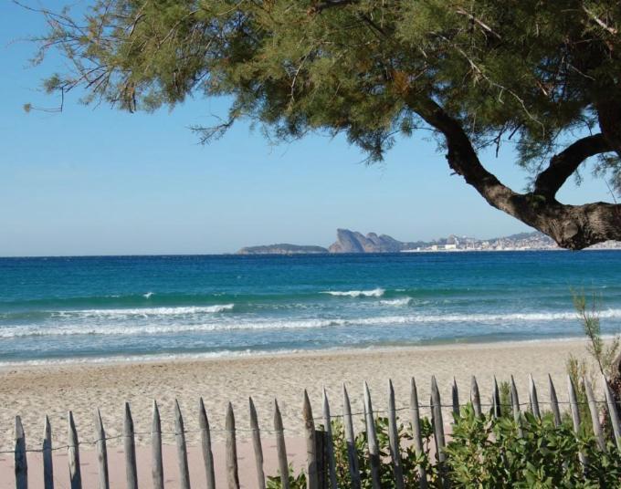 Rez-De-Villa Proche De La Mer - Villa Temana Saint-Cyr-sur-Mer Eksteriør billede